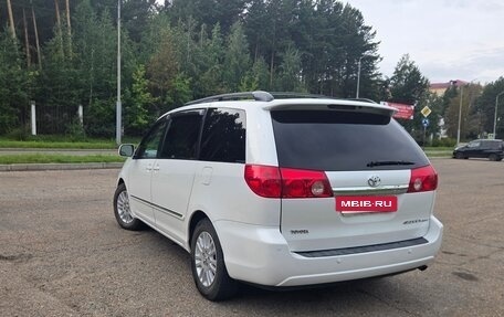Toyota Sienna II рестайлинг, 2007 год, 1 900 000 рублей, 8 фотография