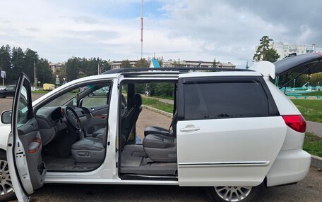 Toyota Sienna II рестайлинг, 2007 год, 1 900 000 рублей, 21 фотография