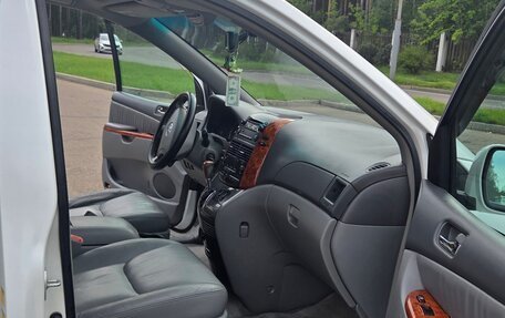 Toyota Sienna II рестайлинг, 2007 год, 1 900 000 рублей, 20 фотография