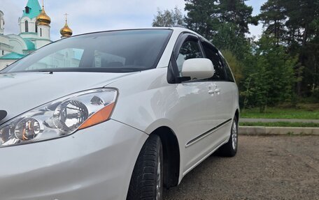 Toyota Sienna II рестайлинг, 2007 год, 1 900 000 рублей, 11 фотография
