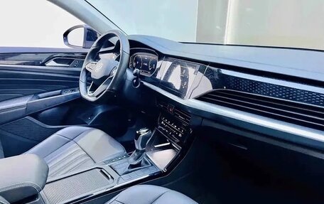 Volkswagen Passat B8 рестайлинг, 2023 год, 2 370 000 рублей, 7 фотография