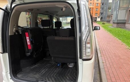 Nissan Serena IV, 2016 год, 1 399 000 рублей, 25 фотография