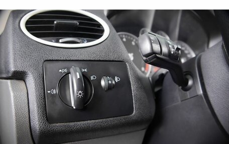Ford Focus II рестайлинг, 2007 год, 499 000 рублей, 18 фотография