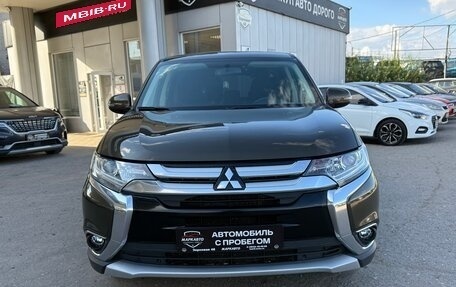 Mitsubishi Outlander III рестайлинг 3, 2016 год, 1 680 000 рублей, 2 фотография