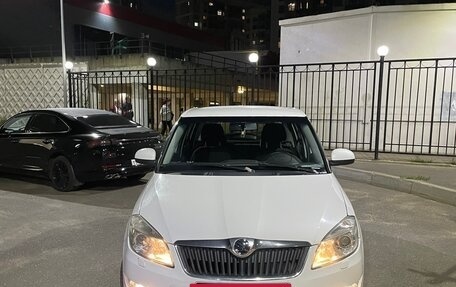 Skoda Fabia II, 2012 год, 420 000 рублей, 2 фотография