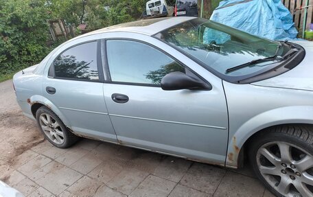 Dodge Stratus II, 2002 год, 300 000 рублей, 3 фотография