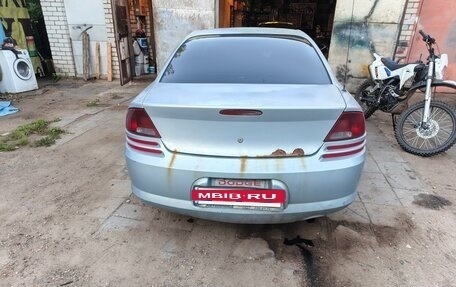 Dodge Stratus II, 2002 год, 300 000 рублей, 5 фотография
