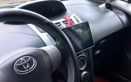 Toyota Yaris III рестайлинг, 2008 год, 730 000 рублей, 10 фотография