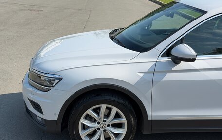 Volkswagen Tiguan II, 2018 год, 2 599 000 рублей, 4 фотография