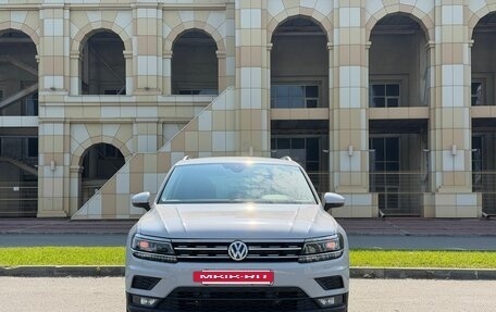 Volkswagen Tiguan II, 2018 год, 2 599 000 рублей, 5 фотография