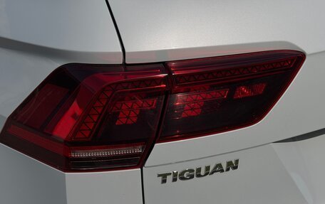 Volkswagen Tiguan II, 2018 год, 2 599 000 рублей, 26 фотография