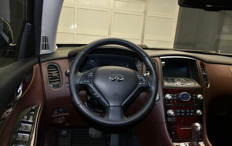 Infiniti QX50 I рестайлинг, 2013 год, 1 827 000 рублей, 18 фотография