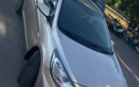 Hyundai Solaris II рестайлинг, 2012 год, 665 000 рублей, 2 фотография