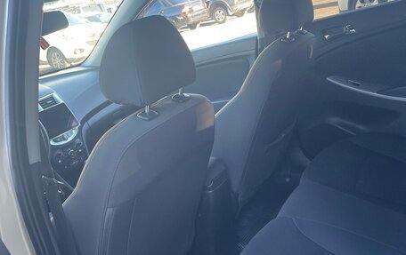 Hyundai Solaris II рестайлинг, 2012 год, 665 000 рублей, 28 фотография