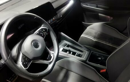 Volkswagen Golf VIII, 2022 год, 1 663 000 рублей, 7 фотография
