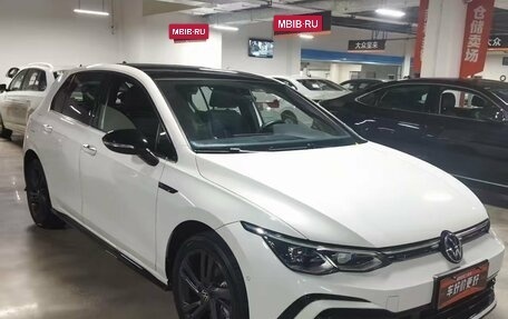 Volkswagen Golf VIII, 2022 год, 1 663 000 рублей, 3 фотография