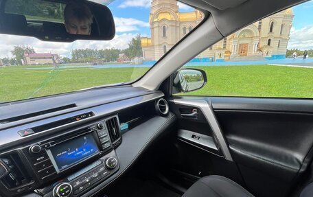 Toyota RAV4, 2016 год, 2 000 000 рублей, 8 фотография