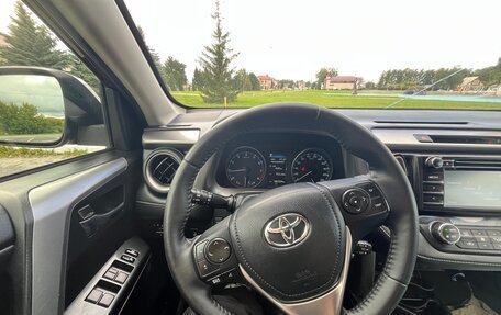 Toyota RAV4, 2016 год, 2 000 000 рублей, 9 фотография