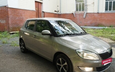 Skoda Fabia II, 2011 год, 630 000 рублей, 3 фотография