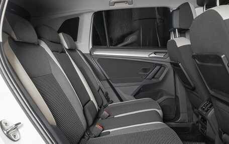 Volkswagen Tiguan II, 2020 год, 2 518 658 рублей, 8 фотография