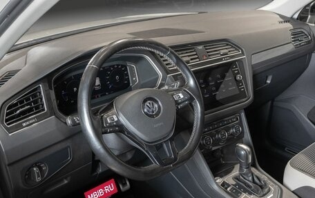 Volkswagen Tiguan II, 2020 год, 2 518 658 рублей, 5 фотография