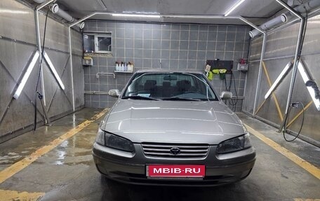Toyota Camry, 1999 год, 1 100 000 рублей, 1 фотография