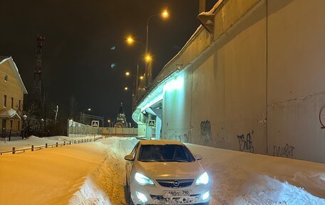 Opel Astra J, 2011 год, 550 000 рублей, 4 фотография