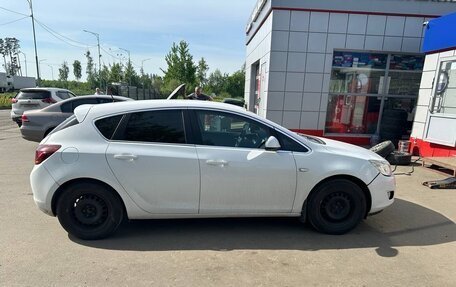 Opel Astra J, 2011 год, 550 000 рублей, 6 фотография