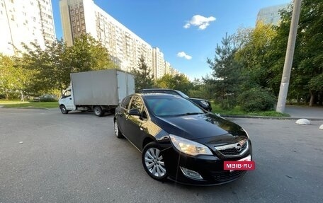 Opel Astra J, 2011 год, 600 000 рублей, 2 фотография