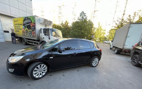 Opel Astra J, 2011 год, 600 000 рублей, 4 фотография
