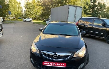 Opel Astra J, 2011 год, 600 000 рублей, 3 фотография