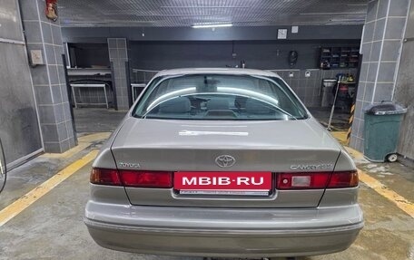 Toyota Camry, 1999 год, 1 100 000 рублей, 14 фотография