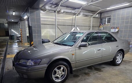 Toyota Camry, 1999 год, 1 100 000 рублей, 23 фотография