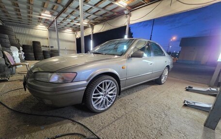 Toyota Camry, 1999 год, 1 100 000 рублей, 22 фотография