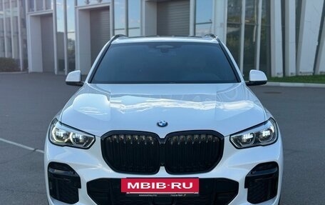 BMW X5, 2022 год, 9 000 000 рублей, 2 фотография