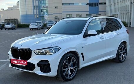 BMW X5, 2022 год, 9 000 000 рублей, 3 фотография