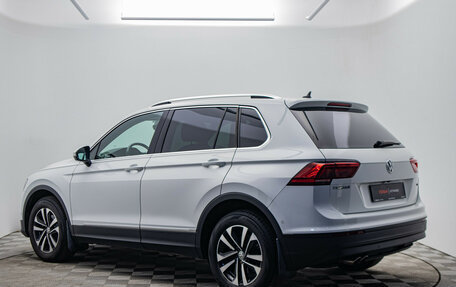 Volkswagen Tiguan II, 2019 год, 1 970 000 рублей, 3 фотография