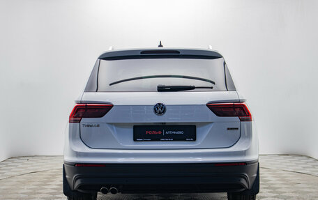 Volkswagen Tiguan II, 2019 год, 1 970 000 рублей, 4 фотография