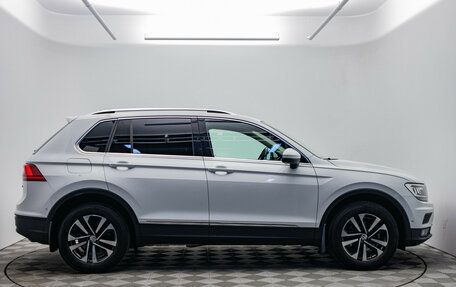 Volkswagen Tiguan II, 2019 год, 1 970 000 рублей, 6 фотография