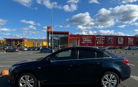Chevrolet Cruze II, 2009 год, 650 000 рублей, 4 фотография