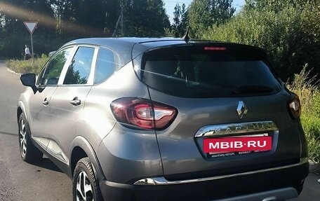 Renault Kaptur I рестайлинг, 2017 год, 1 780 000 рублей, 6 фотография