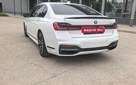 BMW 7 серия, 2019 год, 4 650 000 рублей, 2 фотография