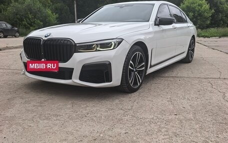 BMW 7 серия, 2019 год, 4 650 000 рублей, 3 фотография