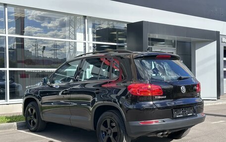 Volkswagen Tiguan I, 2011 год, 900 000 рублей, 6 фотография