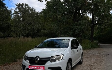 Renault Logan II, 2019 год, 400 000 рублей, 1 фотография