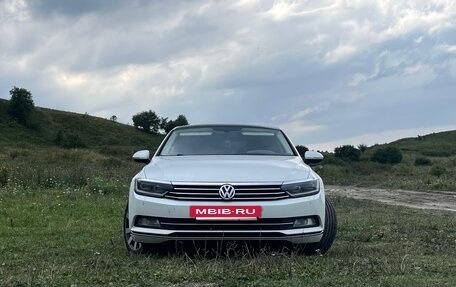 Volkswagen Passat B8 рестайлинг, 2017 год, 1 585 000 рублей, 2 фотография