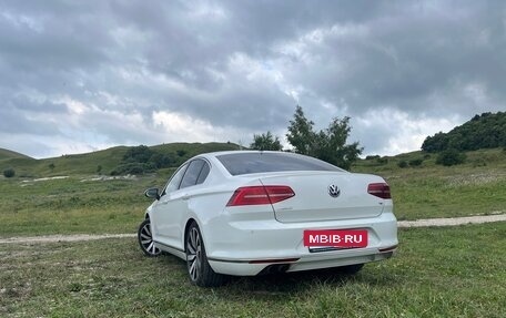 Volkswagen Passat B8 рестайлинг, 2017 год, 1 585 000 рублей, 9 фотография