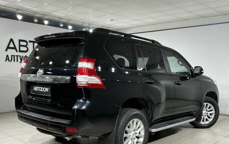 Toyota Land Cruiser Prado 150 рестайлинг 2, 2017 год, 3 490 000 рублей, 5 фотография