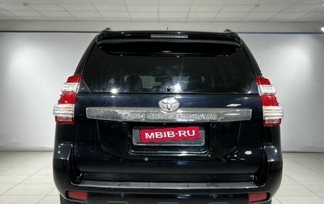 Toyota Land Cruiser Prado 150 рестайлинг 2, 2017 год, 3 490 000 рублей, 6 фотография