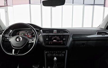 Volkswagen Tiguan II, 2018 год, 2 490 000 рублей, 6 фотография
